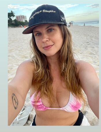 Carolinie Figueiredo