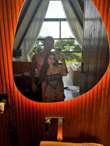 Casais vazados 1 image
