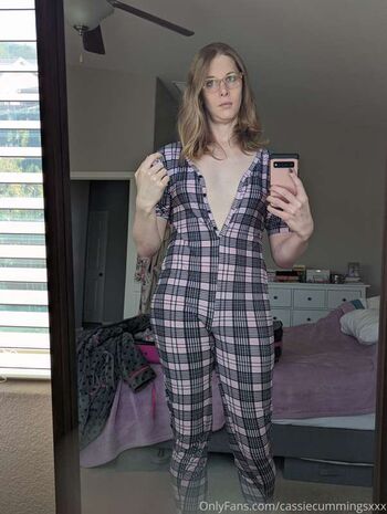 Cassie cummings image