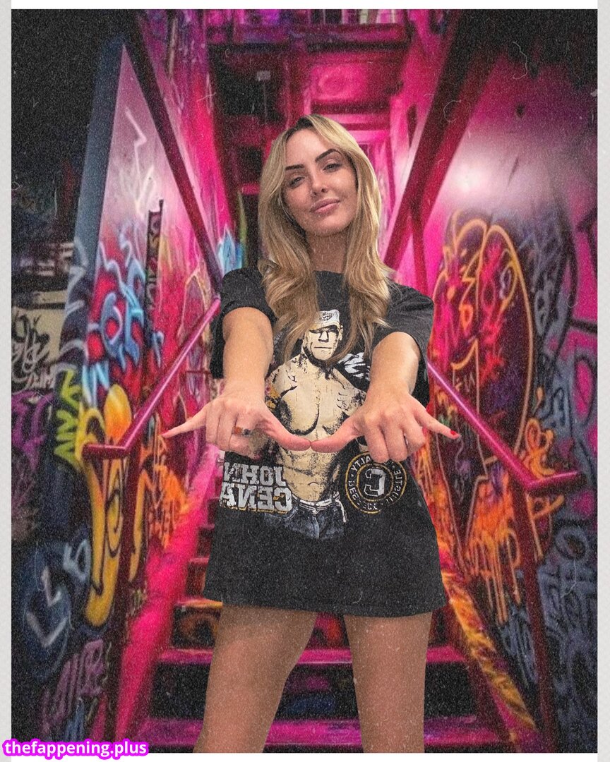 Cassie Lee/Jess McKay (Peyton Royce/Billie Kay)