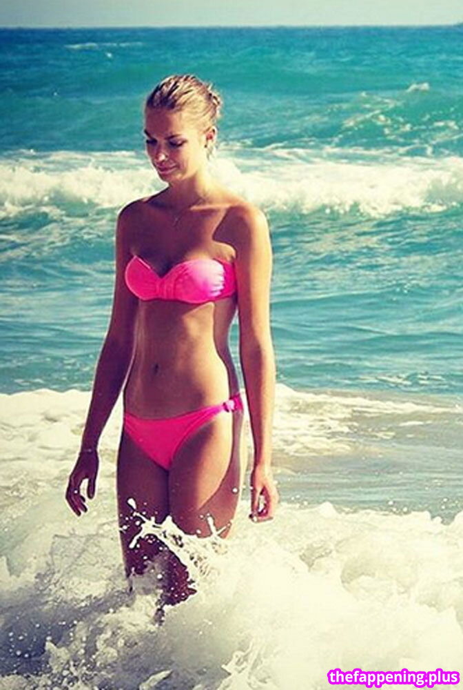 Cécile Fourrier Fotografie OnlyFans Dezbrăcată #6