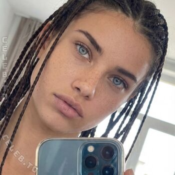 Celeste flores image