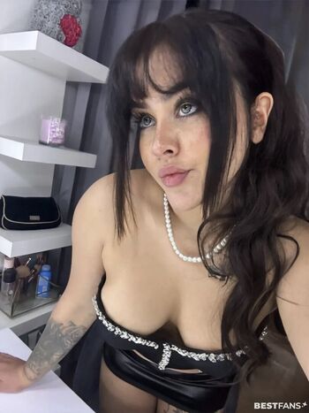 Celina x31 1 image