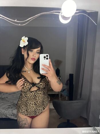 Celina x31 1 image