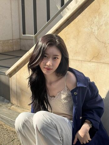 Chaeryeong page 3 image