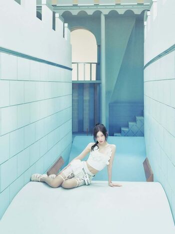 Chaeryeong page 2 image