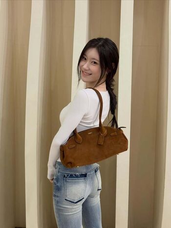 Chaeryeong image