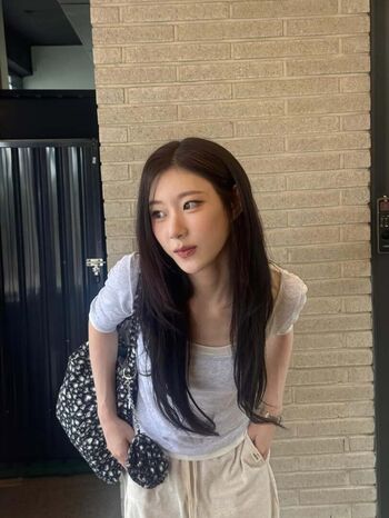 Chaeryeong image
