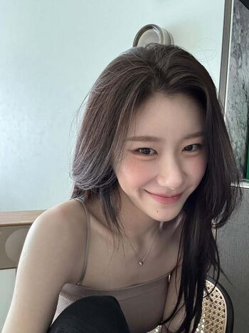 Chaeryeong image