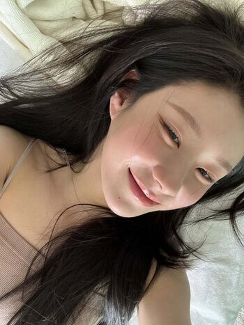 Chaeryeong image