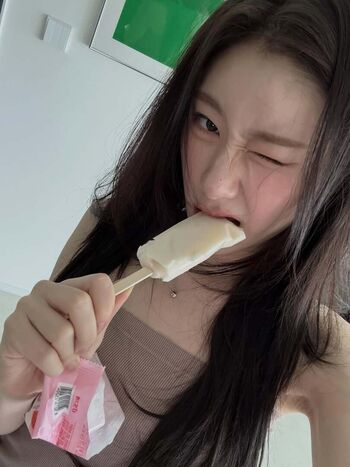 Chaeryeong image