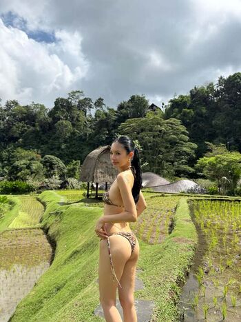 Chailee son image