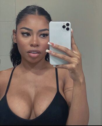 Chandleralexiss image