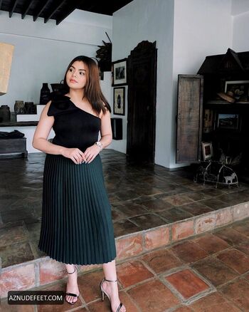 Chanel morales image