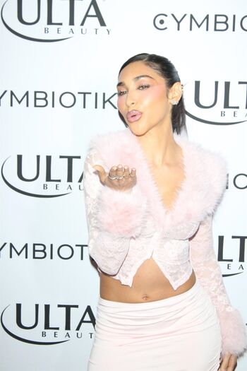 Chantel jeffries 1 page 3 image