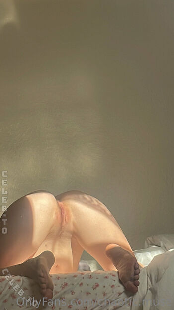 Chaotic muse image