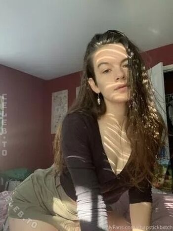 Chapstickbxtch image