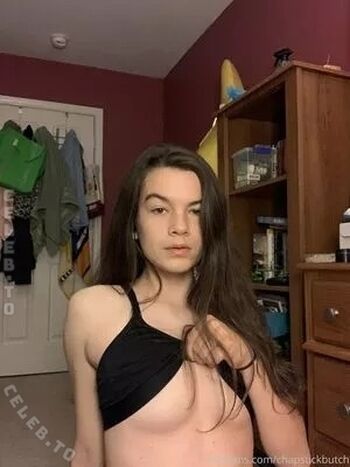 Chapstickbxtch image