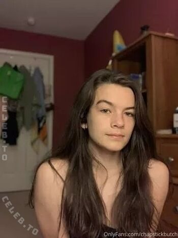 Chapstickbxtch image