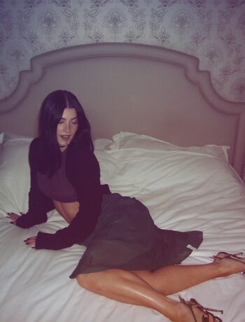 Charli d amelio page 20 image