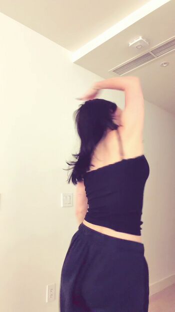 Charli d amelio page 16 image