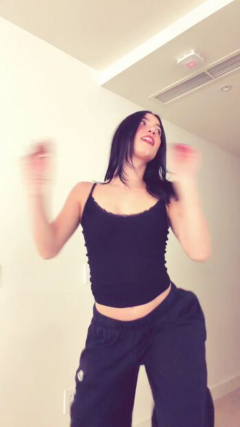 Charli d amelio page 16 image