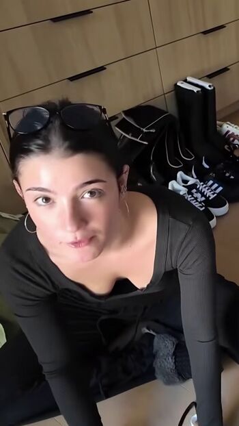 Charli d amelio page 10 image