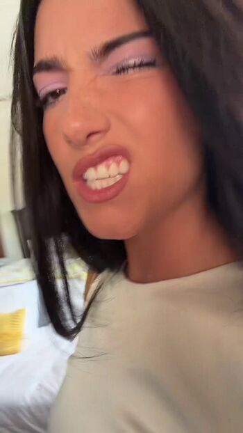 Charli d amelio page 2 image