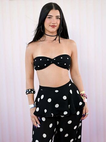 Charli d amelio page 2 image