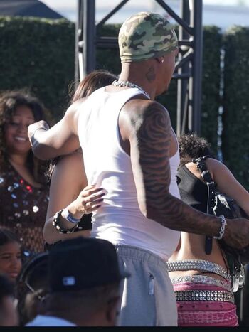 Charli d amelio image