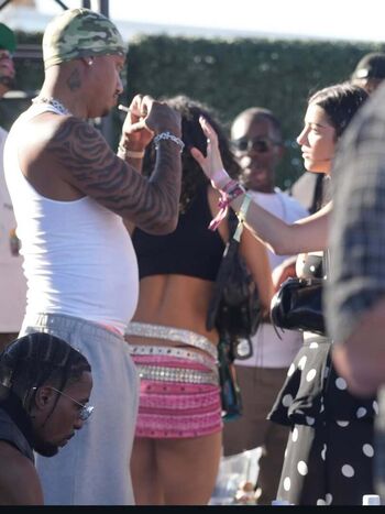 Charli d amelio image