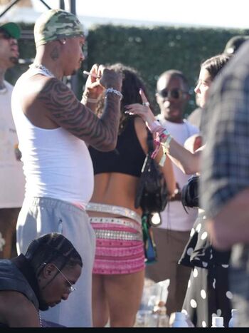 Charli d amelio image