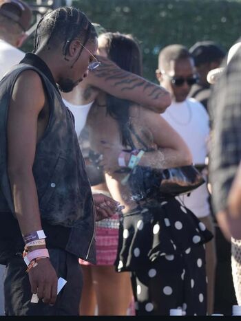 Charli d amelio image