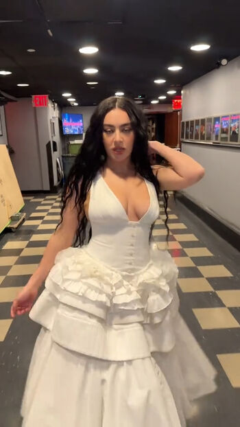 Charli xcx image