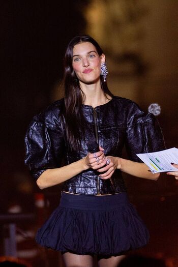 Charlotte cardin image