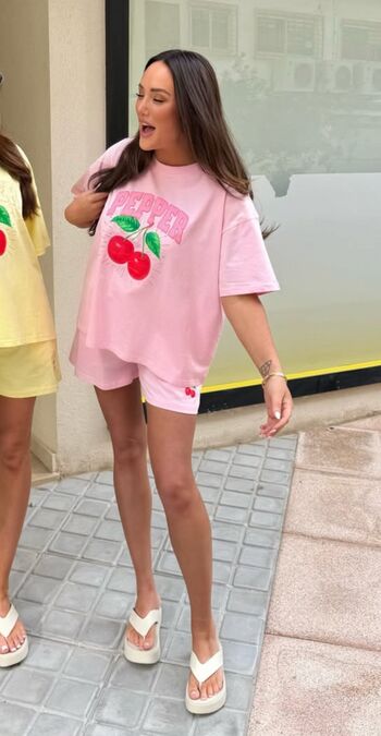 Charlotte crosby image