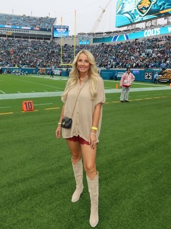 Chasity and elli nolan page 2 image