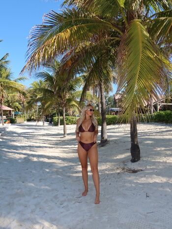 Chasity and elli nolan image