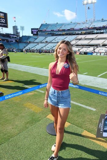 Chasity and elli nolan image