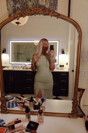 Chasity and elli nolan image