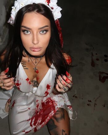 Cherryrebelle 1 page 2 image