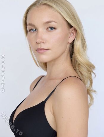 Chiara schmitt image