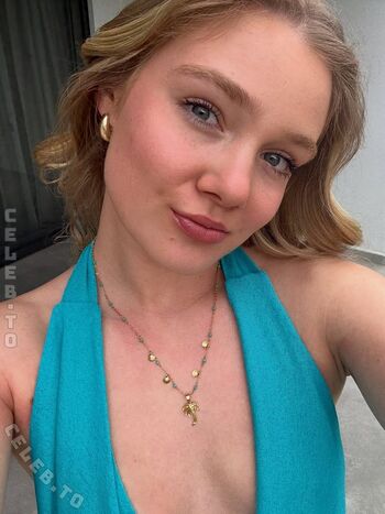 Chiara tews page 3 image