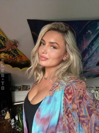 Chloe baldwin 1 image