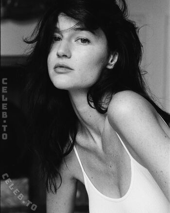 Chloe bechini image