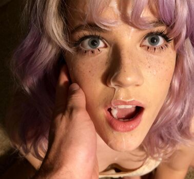 Chloe longname image