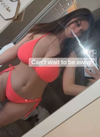 Chloe louise thomas image