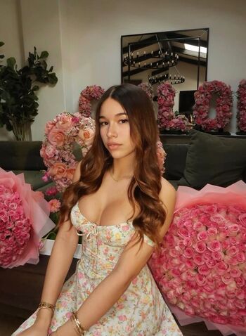 Chloeparkerrr image