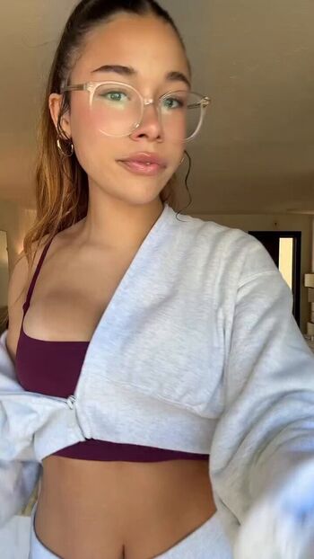 Chloeparkerrr image