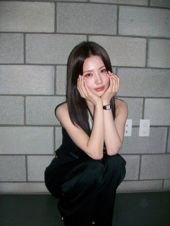 Cho Mi-yeon (Miyeon) - i-dle [(G)I-dle]